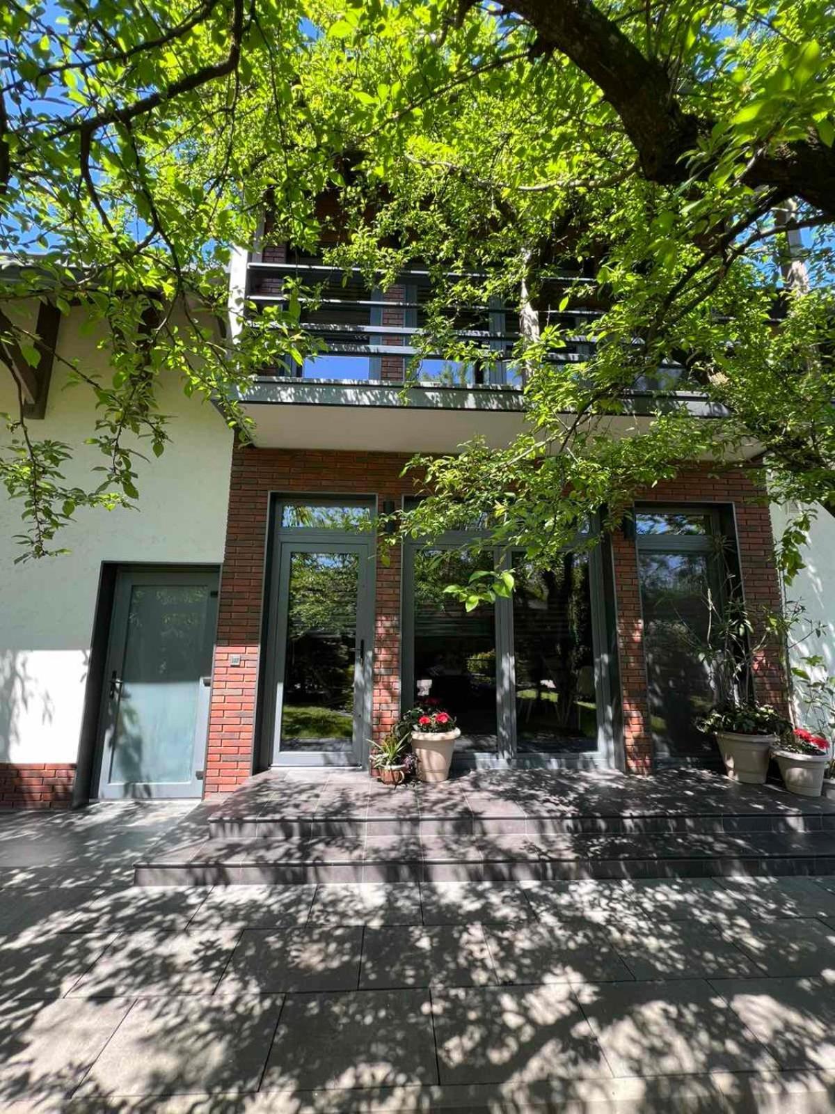 Tulipan Hotel Aquapark Vyshkove Exterior foto